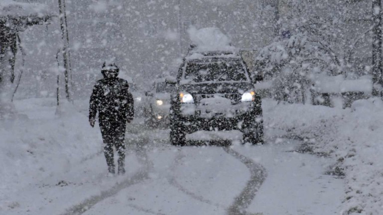 Rize'de Kar Tatili Alarmı: Valilik Tüm Kursları İptal Etti